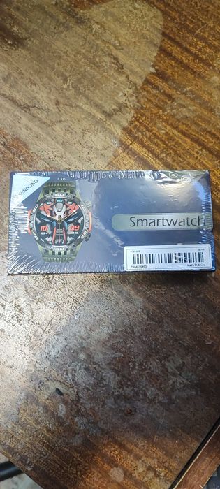 Продава се смарт часовник, нов, неразопакован