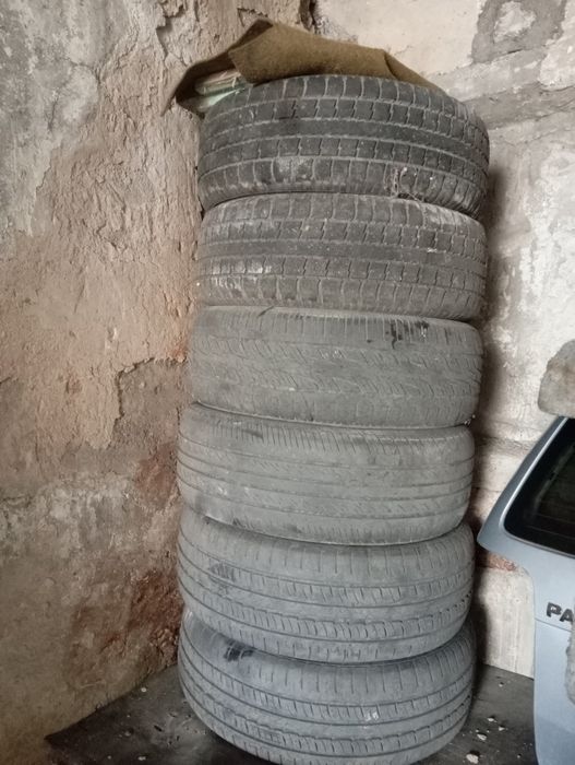 Продам на Фольксваген багажник бампер