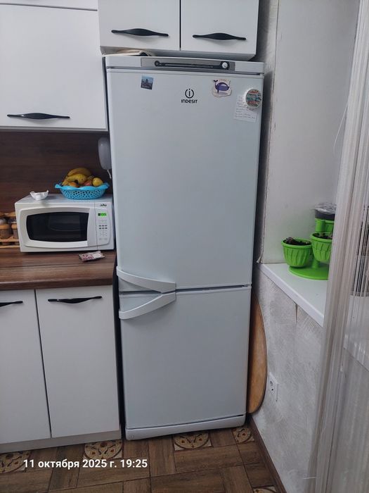 Продаётся верный Холодильник