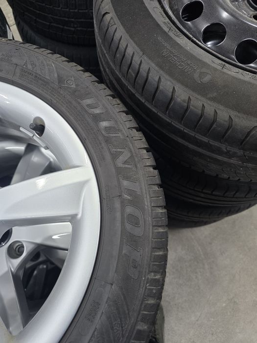 4 Броя 205/55/16 Dunlop 2x7,8mm 2x5,5mm