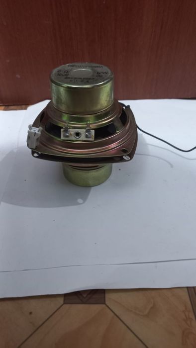 Продам Колонки Рабочий 2 шт