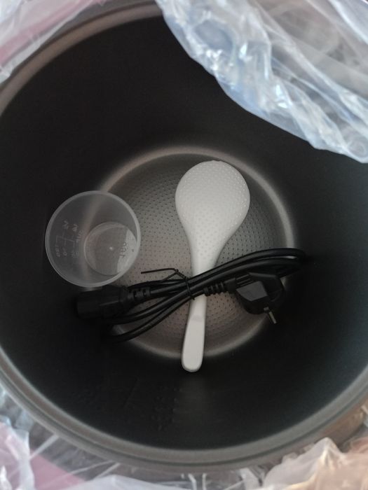 Продам мультиварку