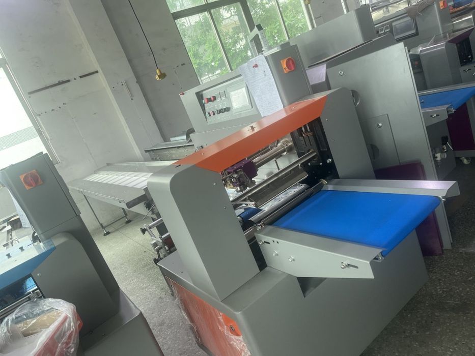 Пакетираща, опаковъчна, пакетажна машина протеинови барчета ядки пасти