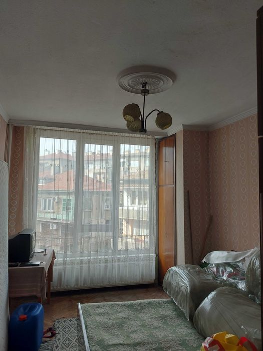 Продава се Четиристаен апартамент в Шумен, Център - 100 кв.м за 1224 €/кв.м - Снимка #3