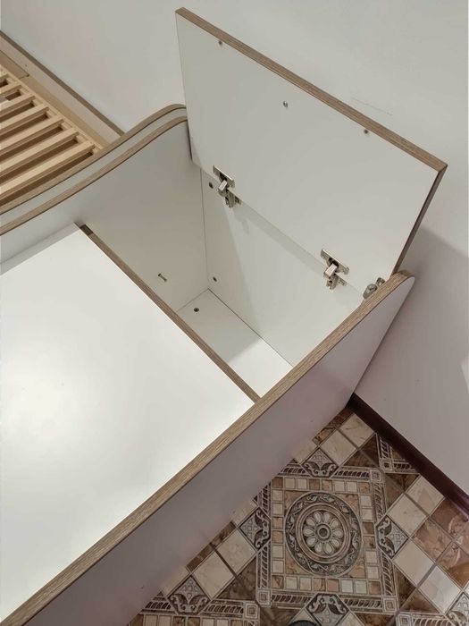 Vând pătuț bebe in stare f. bună.