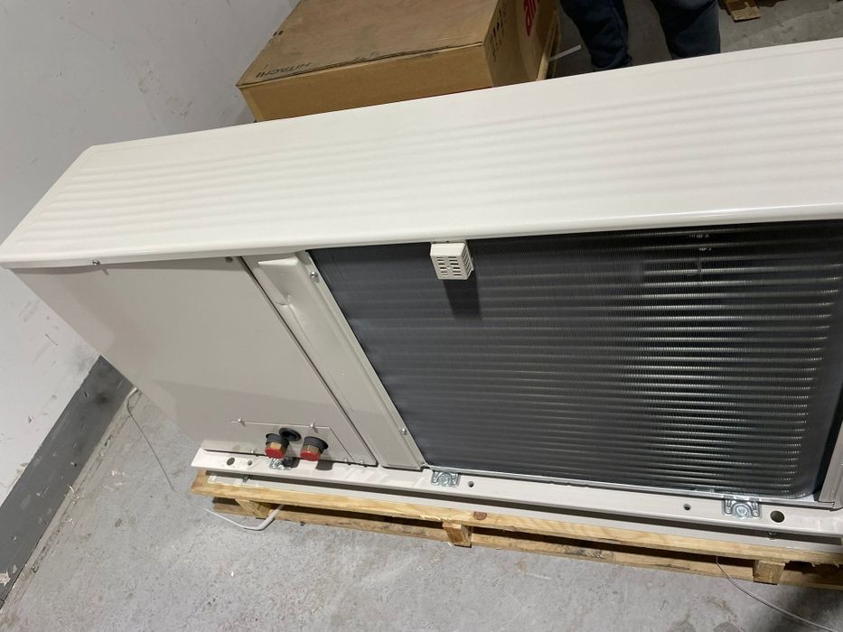 Pompa de caldura 8 kw -Hitachi