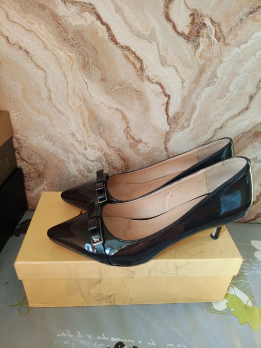 Продам летние туфли