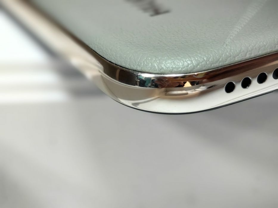 Хб! Huawei Pura 70 Ultra 16/512  ГАРАНЦИЯ