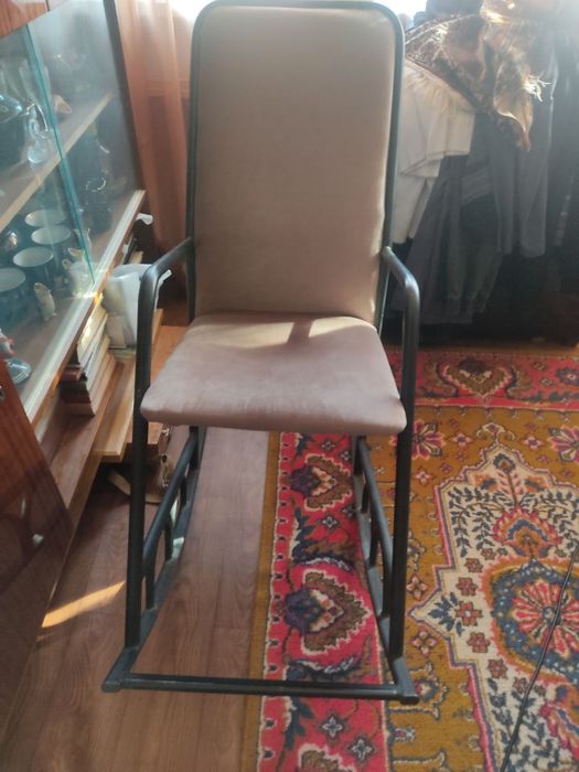 Кресло-качалка (отличное состояние)