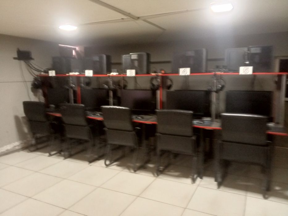 Satiladi 10ta kanputir 27duyum 100hg narxi 4200$ kelishamiz