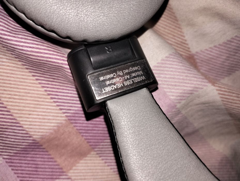 Без провадной наушник