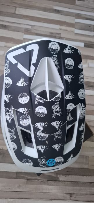 Casca MTB full face Leatt gravity 4.0