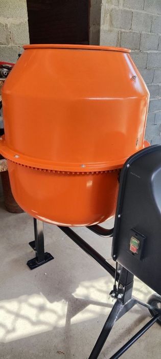 Бетон мешалка 230л