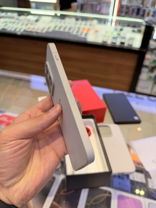 OnePlus 15 Global