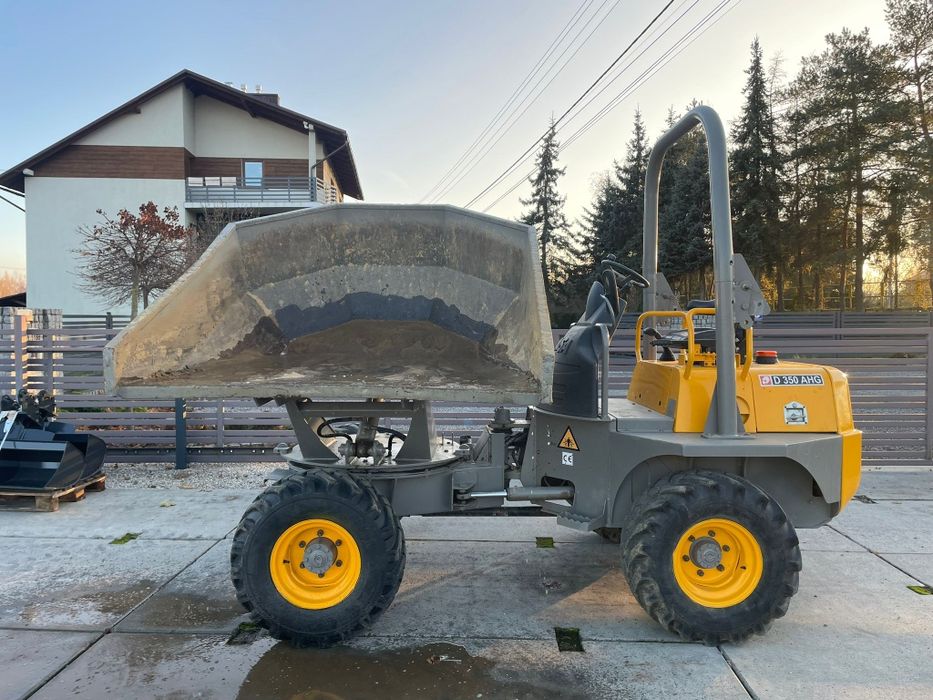 Inchiriez Buldoexcavator , Excavator ,Dumper , Buldo si Miniexcavator