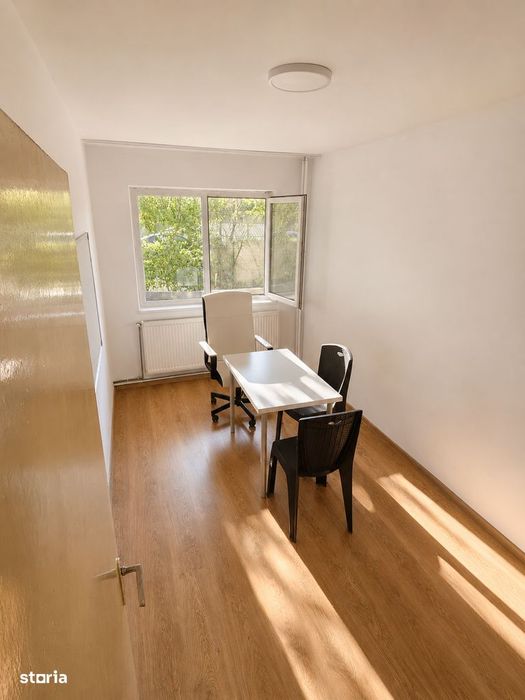 3 camere parter, bloc cărămidă | Libertății | 49 mp utili+ 2 balcoane — fotografia 3