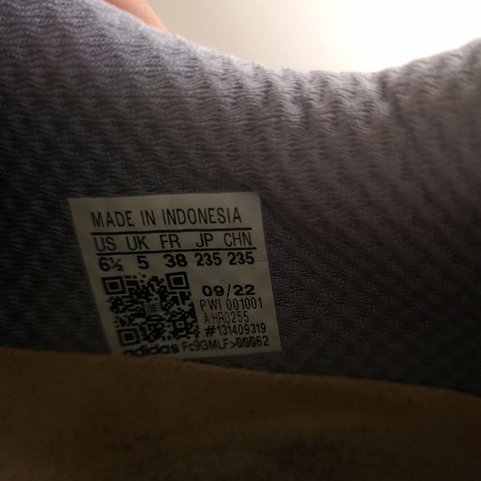 Дамски маратонки ADIDAS Brevard HR0255 38номер