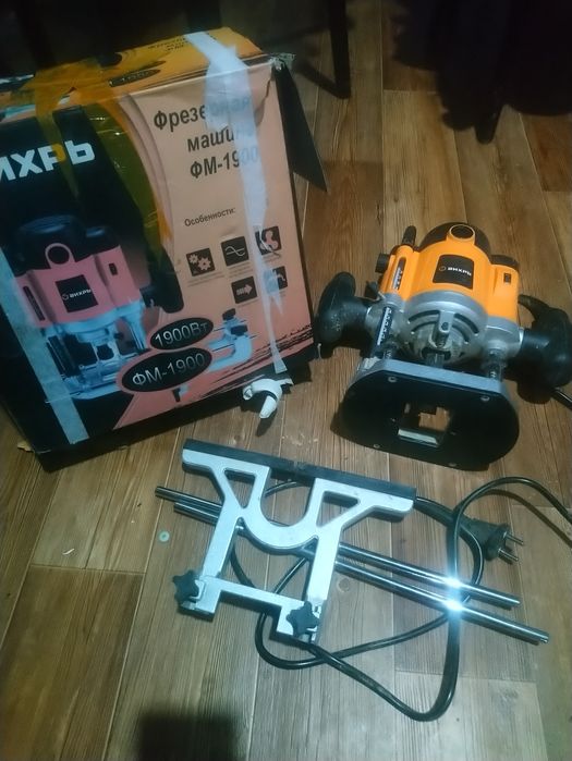 Фрезерная машина