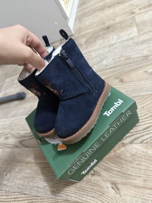 Продам угги. Р 20. Новые