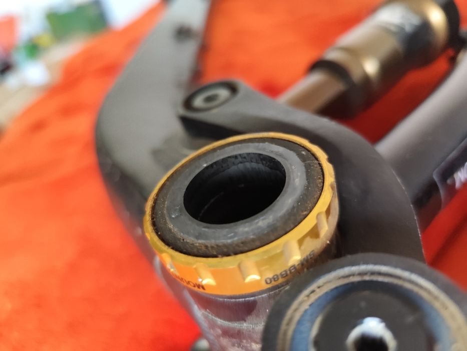 Cadru Giant Enduro, alte piese (detalii în descriere)