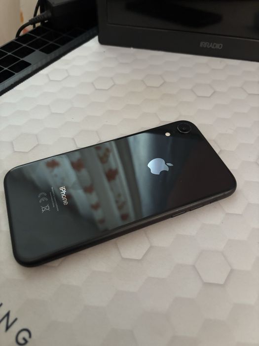 Vand Iphone XR 64gb