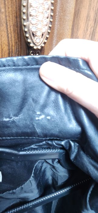 qizil rangli koylak va koja kastum