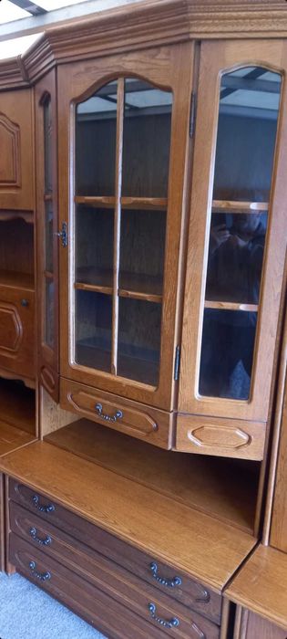 Mobila veche de vanzare