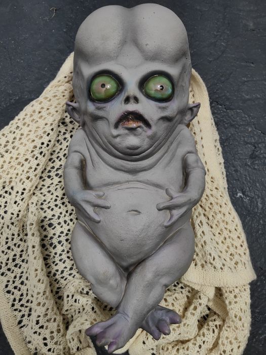 Păpușă Baby Creeton. Distorsion unlimited