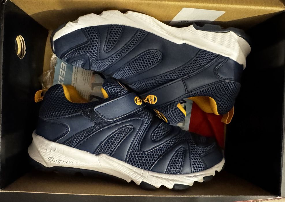 Кроссовки десткие heelys