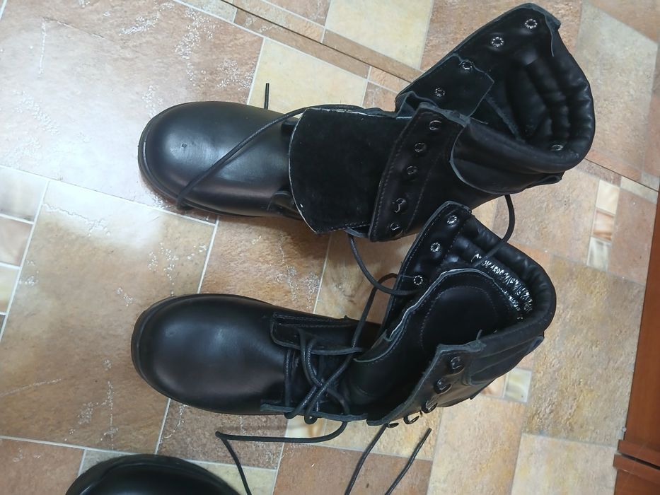 Продам берцы 41 размер