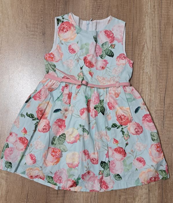 Две роклички 98-104 размер, (3-4 г.)