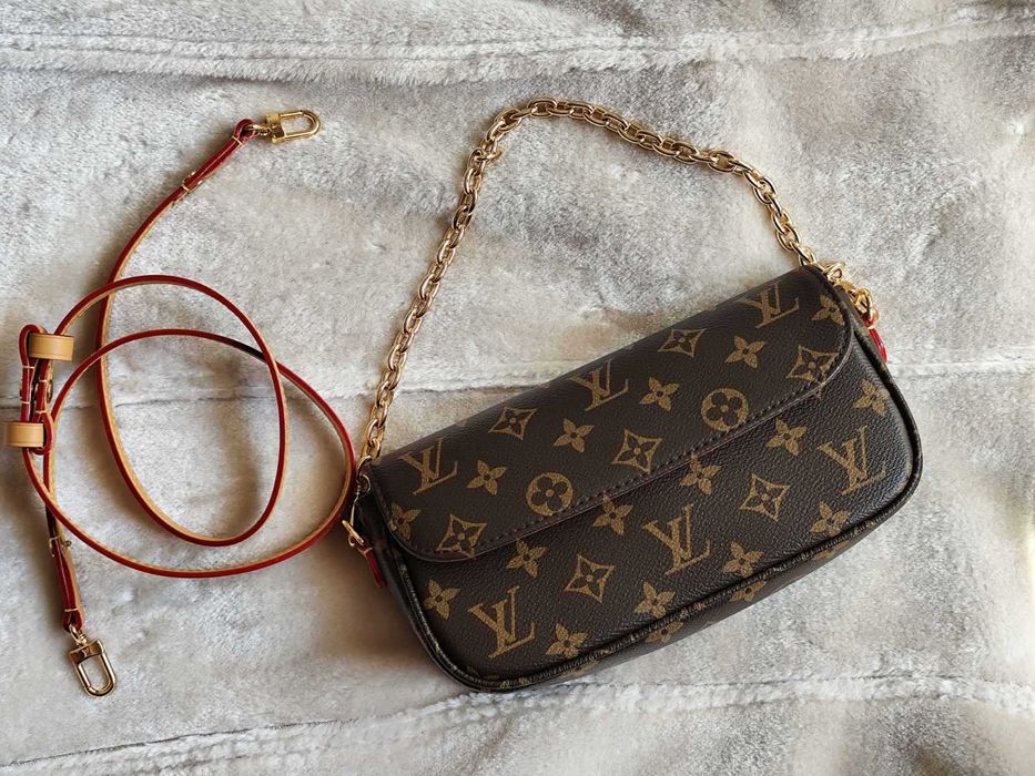 LOUIS VUITTON Дамска чанта Ivy Wallet On Chain Bag Монограм