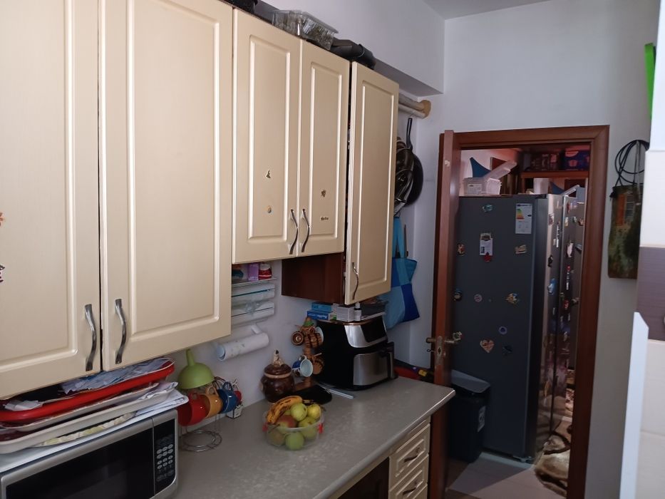 Vând apartament 3 camere