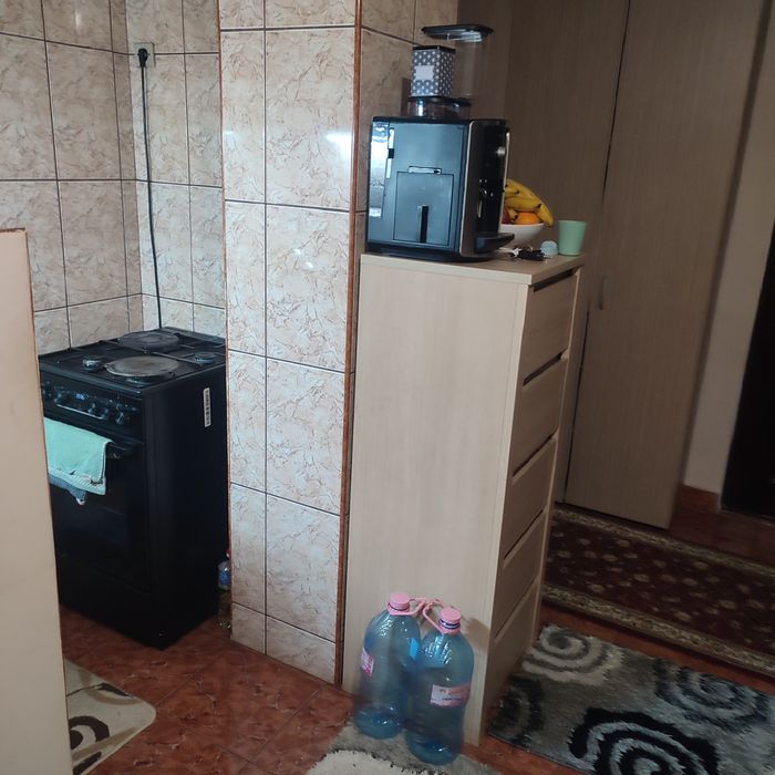 Apartament cu 2 camerei+garaj sub bloc
