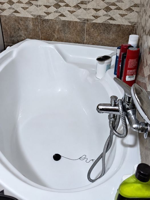 Apartament 2 camere - de inchiriat ( Zona Antibiotice )