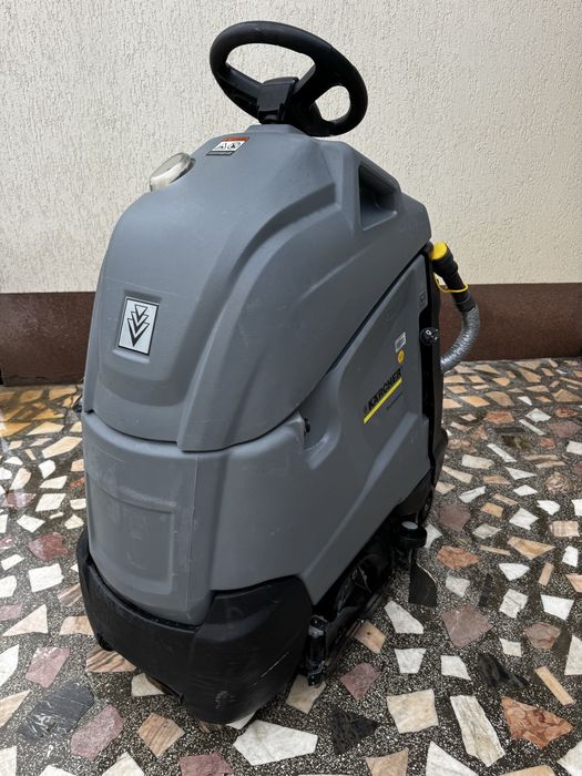 Masina de spalat, frecat, aspirat pardoseli - Karcher BR 55/40 RS Bp Pack - Necesita revizie!