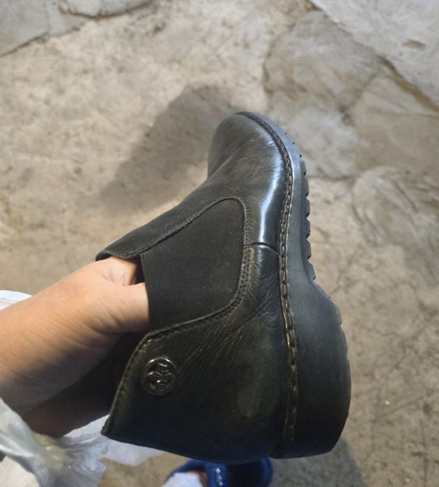 Обувь продам раз 38--40