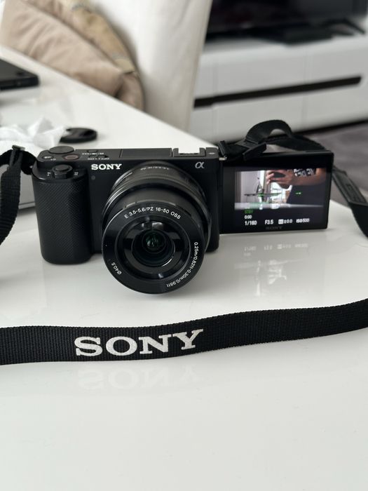 Фотокамера Sony ZV-e10 kit