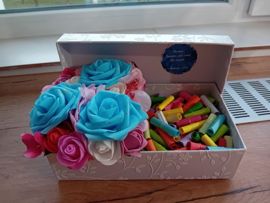 Cutie de versete biblice si ornament