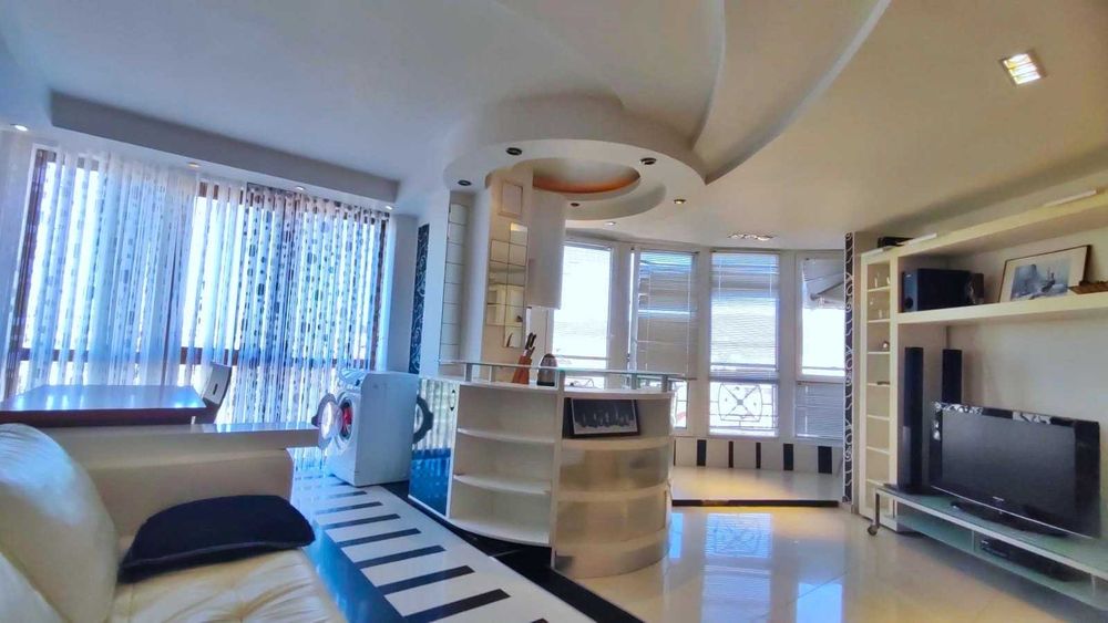 Продава се Двустаен апартамент в к.к. Слънчев бряг - 70 кв.м за 999 €/кв.м - Снимка #2