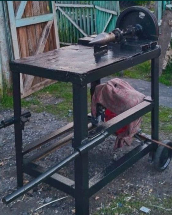 Продам дровокол 7 л.с.