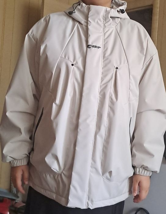 Куртка весна 52-54р новая