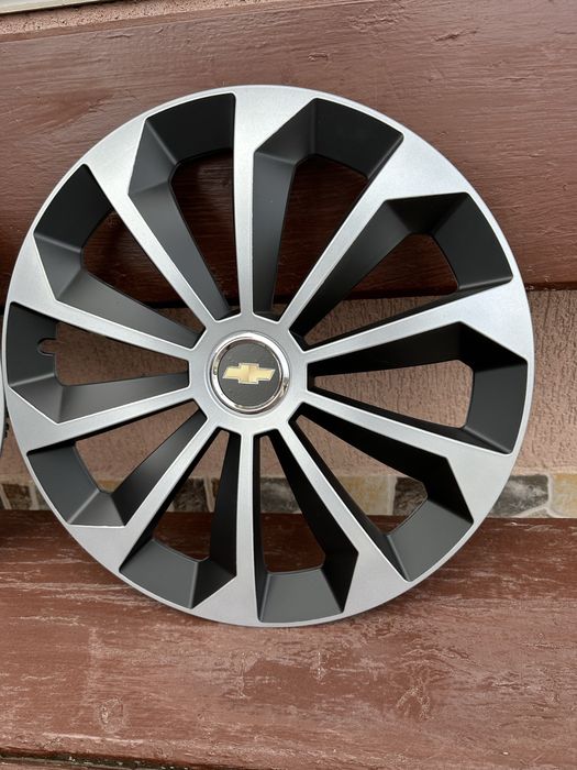 Capace Chevrolet r16 noi 4 buc.