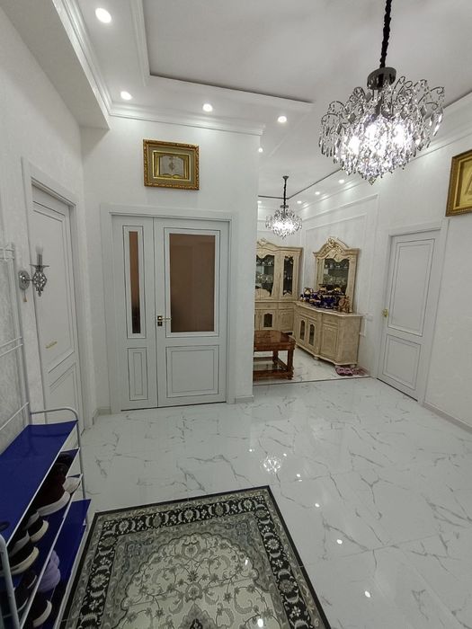 Продаю квартиру! Евро ремонт, заходи и живи,я сам хозяин,  описание!