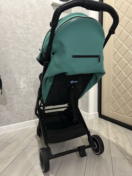 Продам коляску anex хорошем состаяние