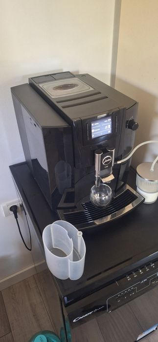 Espresor  Jura E6 Piano Black , rasnita Professional Aroma