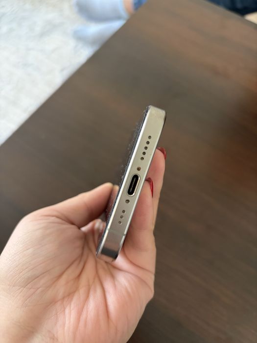 Iphone 15Pro, 256 gray батарея 88%