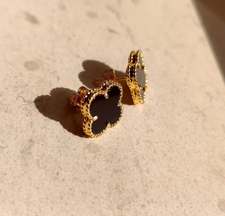 Златни обеци с черен оникс - Van Cleef & Arpels VCA Vintage Alhambrа