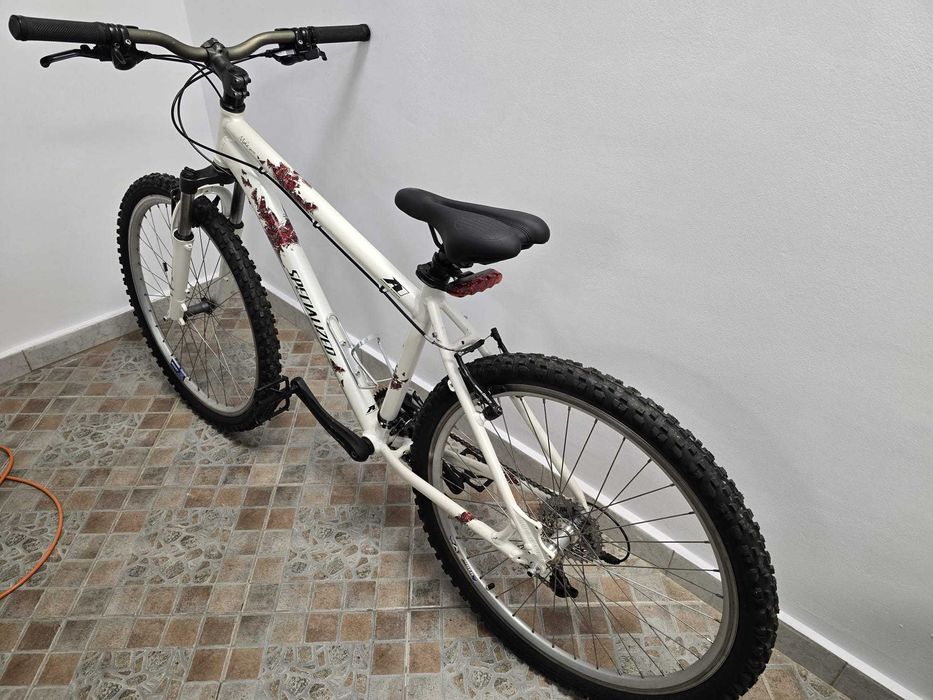 Bicicleta Specialized - cadru Aluminiu - marime M (168-178 cm)