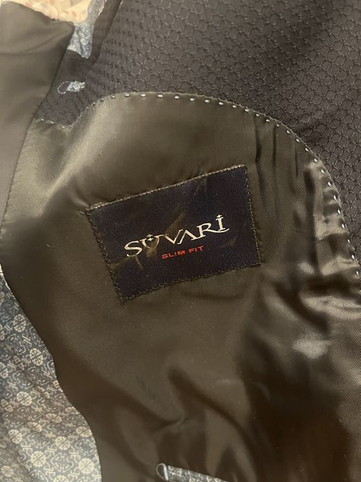 Costum Suvari purtat o singura data